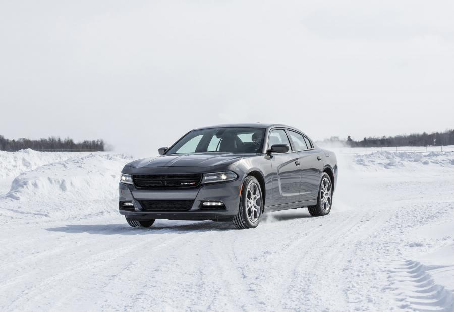  Dodge Charger SXT AWD 2015 года  (фото 7 из 7)